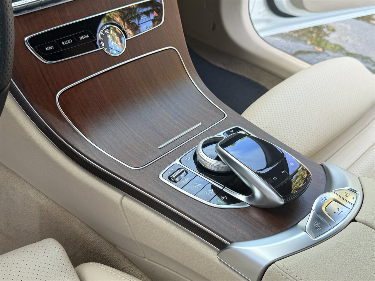 2019 Mercedes-Benz C 300   - Photo 16 - West Palm Beach, FL 33409