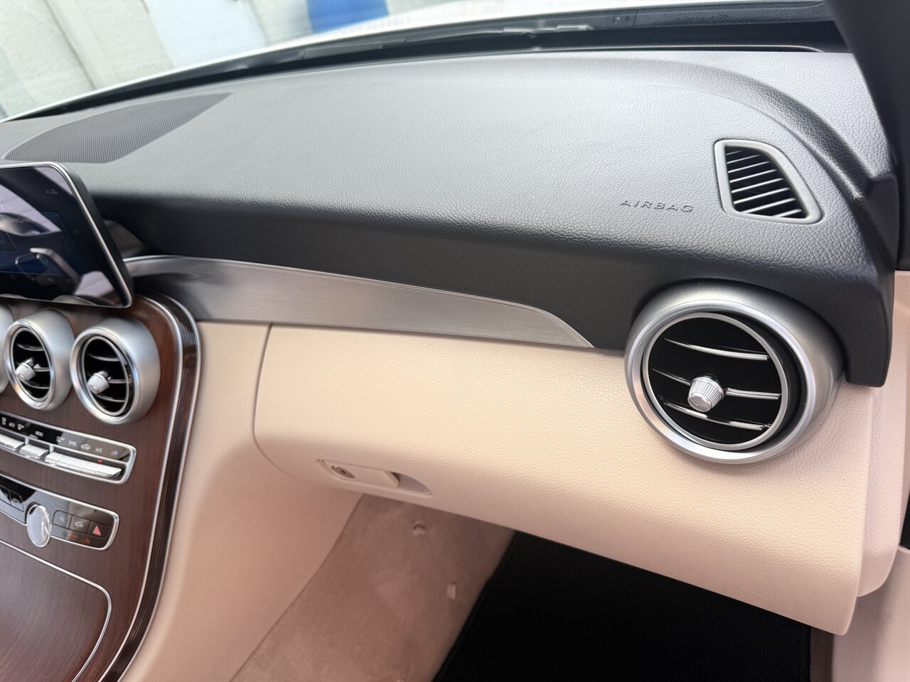 2019 Mercedes-Benz C 300   - Photo 27 - West Palm Beach, FL 33409