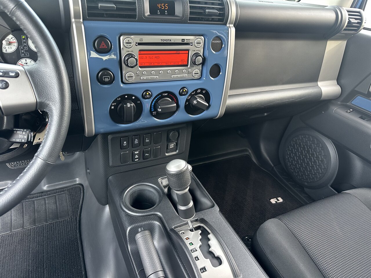 2013 Toyota FJ Cruiser   - Photo 9 - West Palm Beach, FL 33409