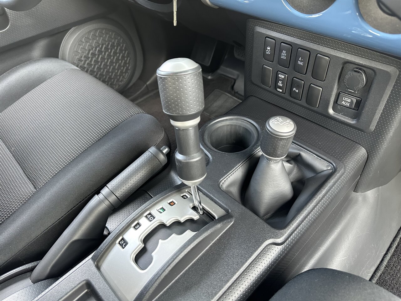 2013 Toyota FJ Cruiser   - Photo 16 - West Palm Beach, FL 33409