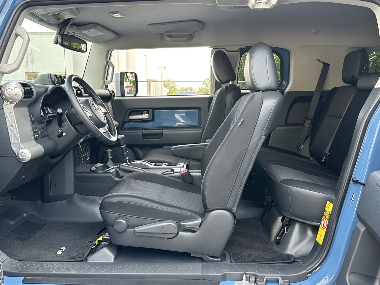2013 Toyota FJ Cruiser   - Photo 19 - West Palm Beach, FL 33409