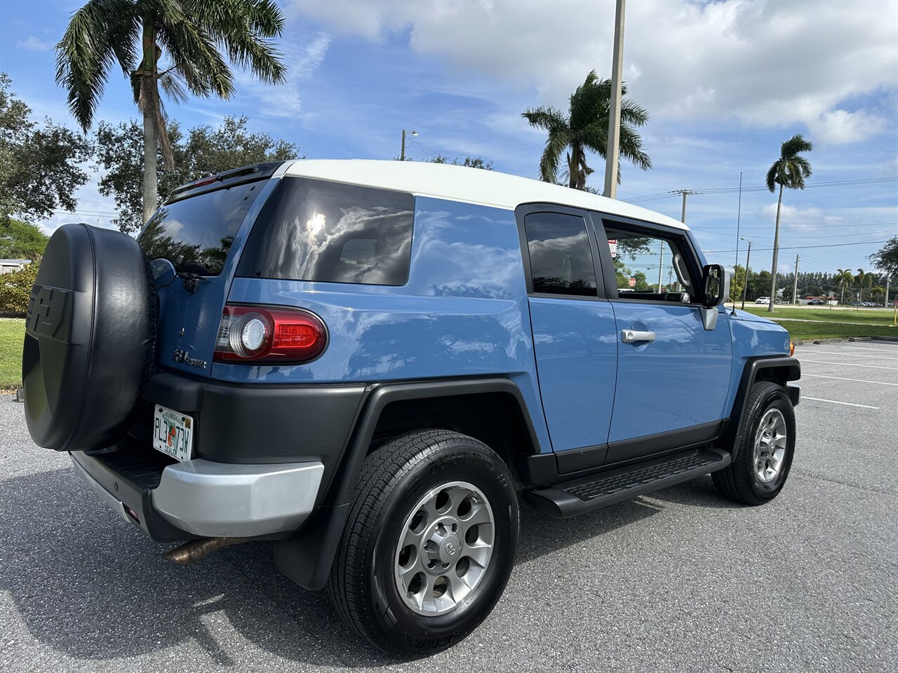 2013 Toyota FJ Cruiser   - Photo 24 - West Palm Beach, FL 33409