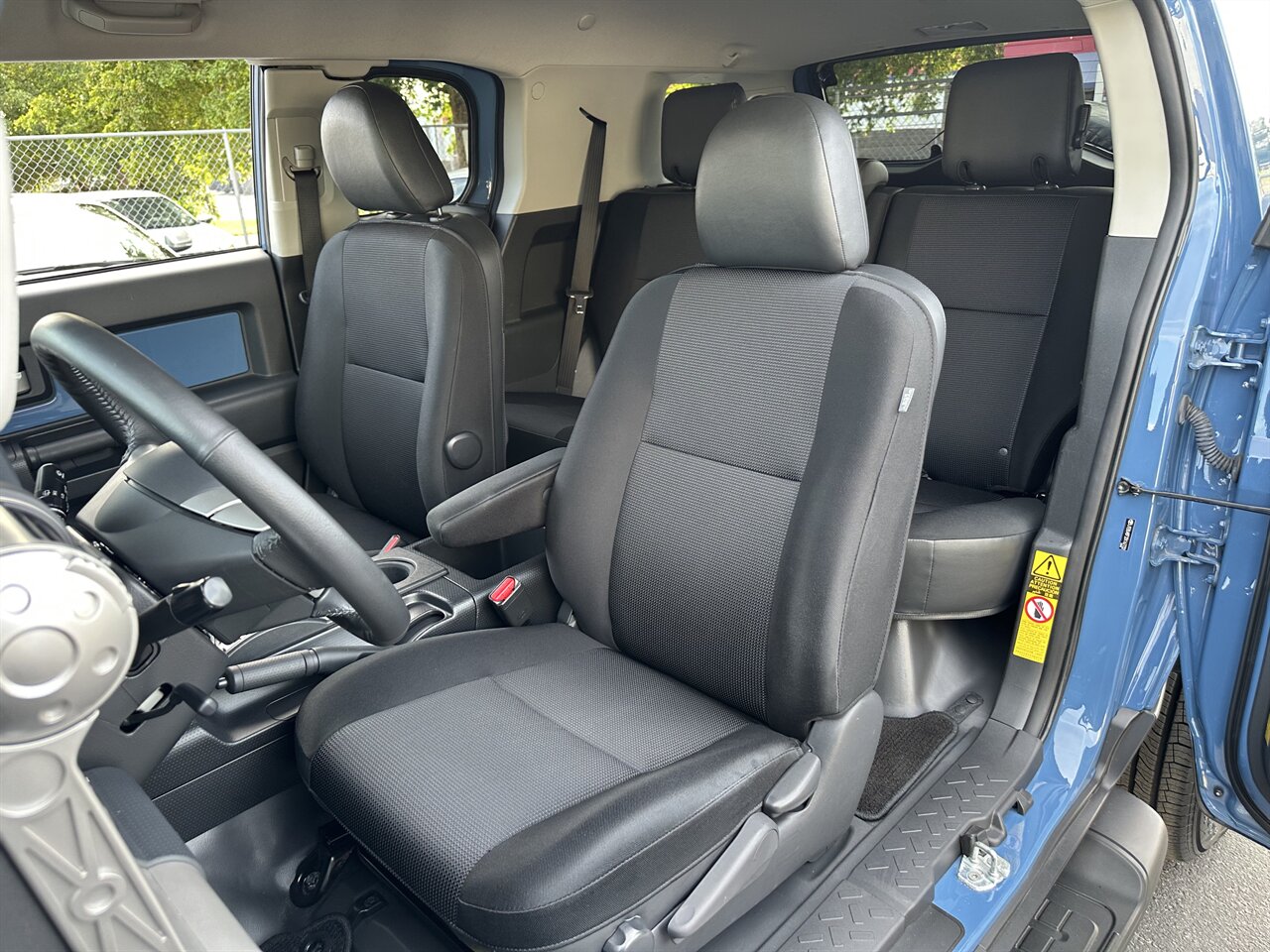 2013 Toyota FJ Cruiser   - Photo 13 - West Palm Beach, FL 33409