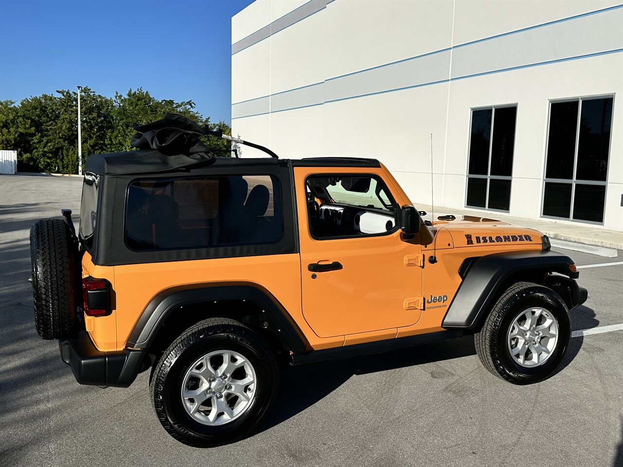 2021 Jeep Wrangler Sport   - Photo 35 - West Palm Beach, FL 33409