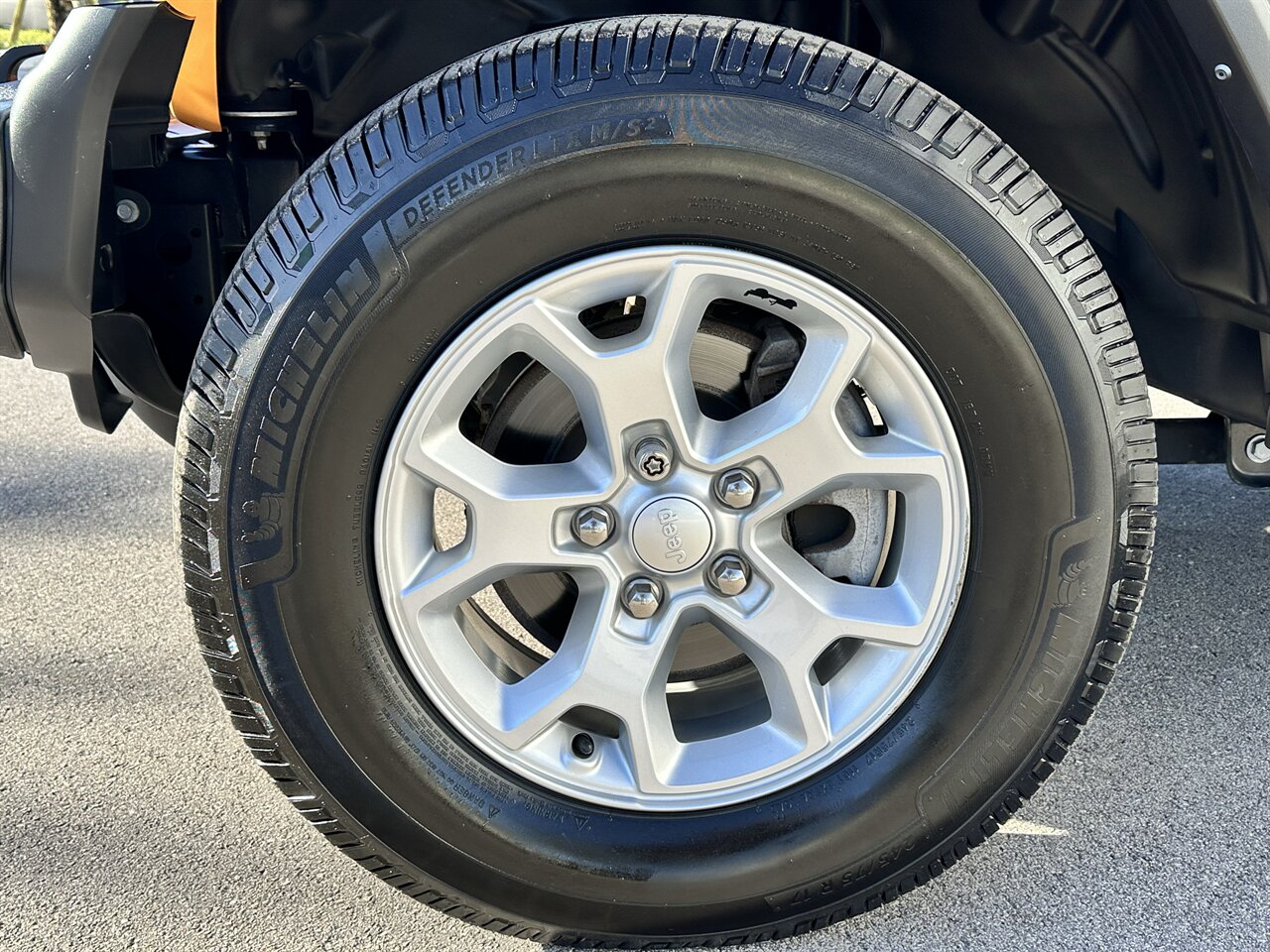 2021 Jeep Wrangler Sport   - Photo 14 - West Palm Beach, FL 33409