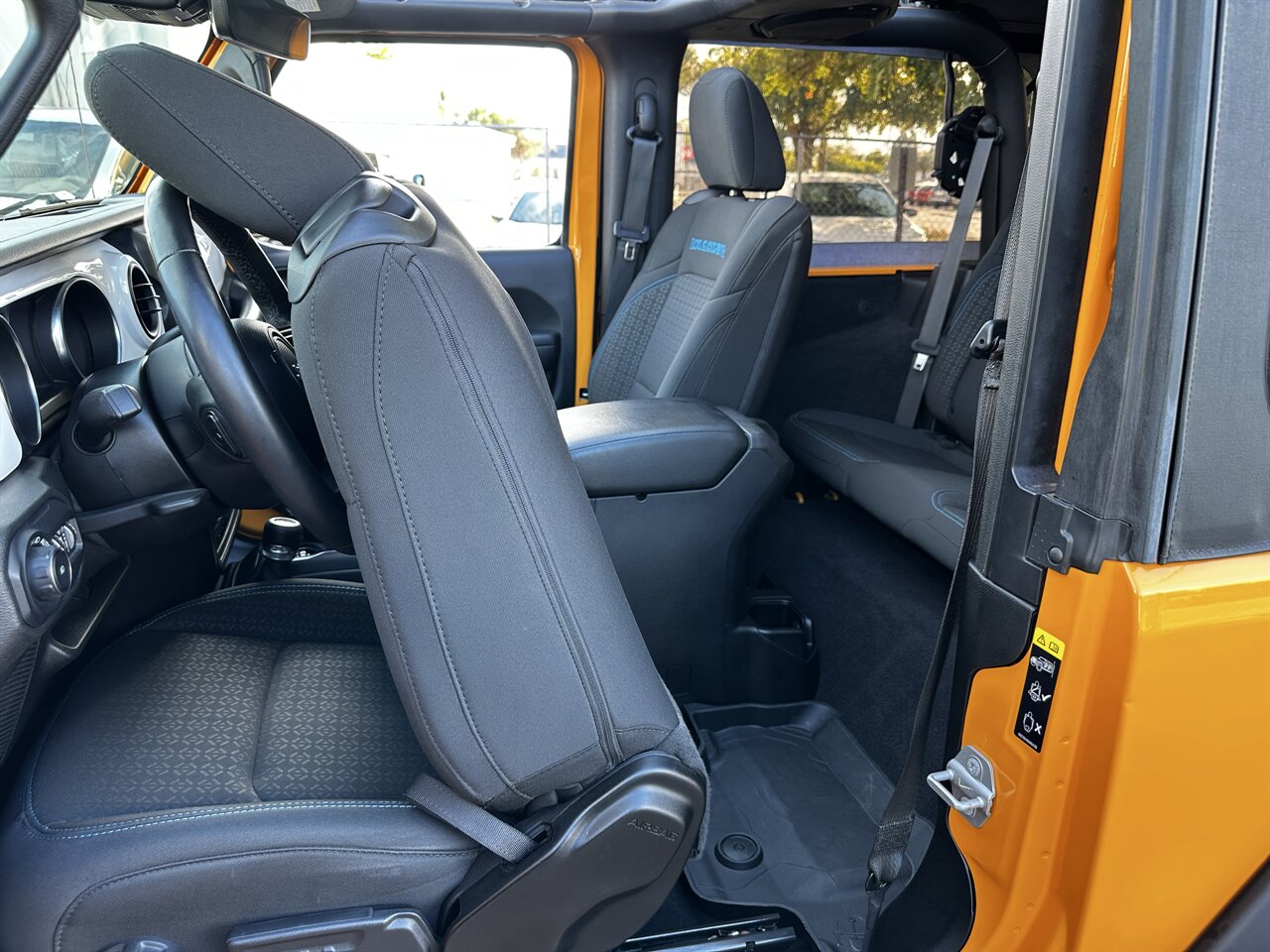 2021 Jeep Wrangler Sport   - Photo 50 - West Palm Beach, FL 33409