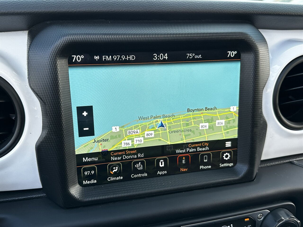 2021 Jeep Wrangler Sport   - Photo 9 - West Palm Beach, FL 33409