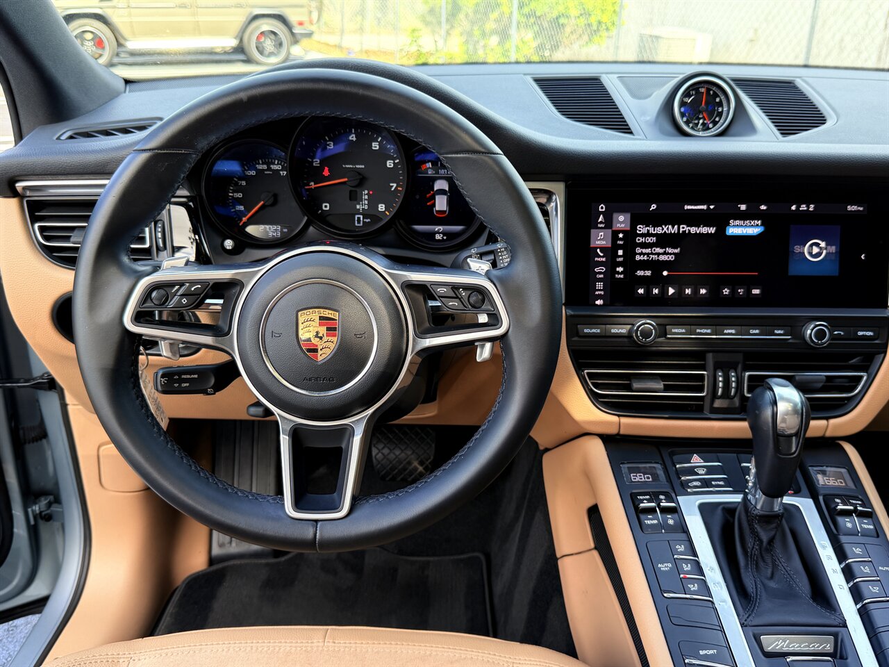 2020 Porsche Macan - Photo 11 - West Palm Beach, FL 33409
