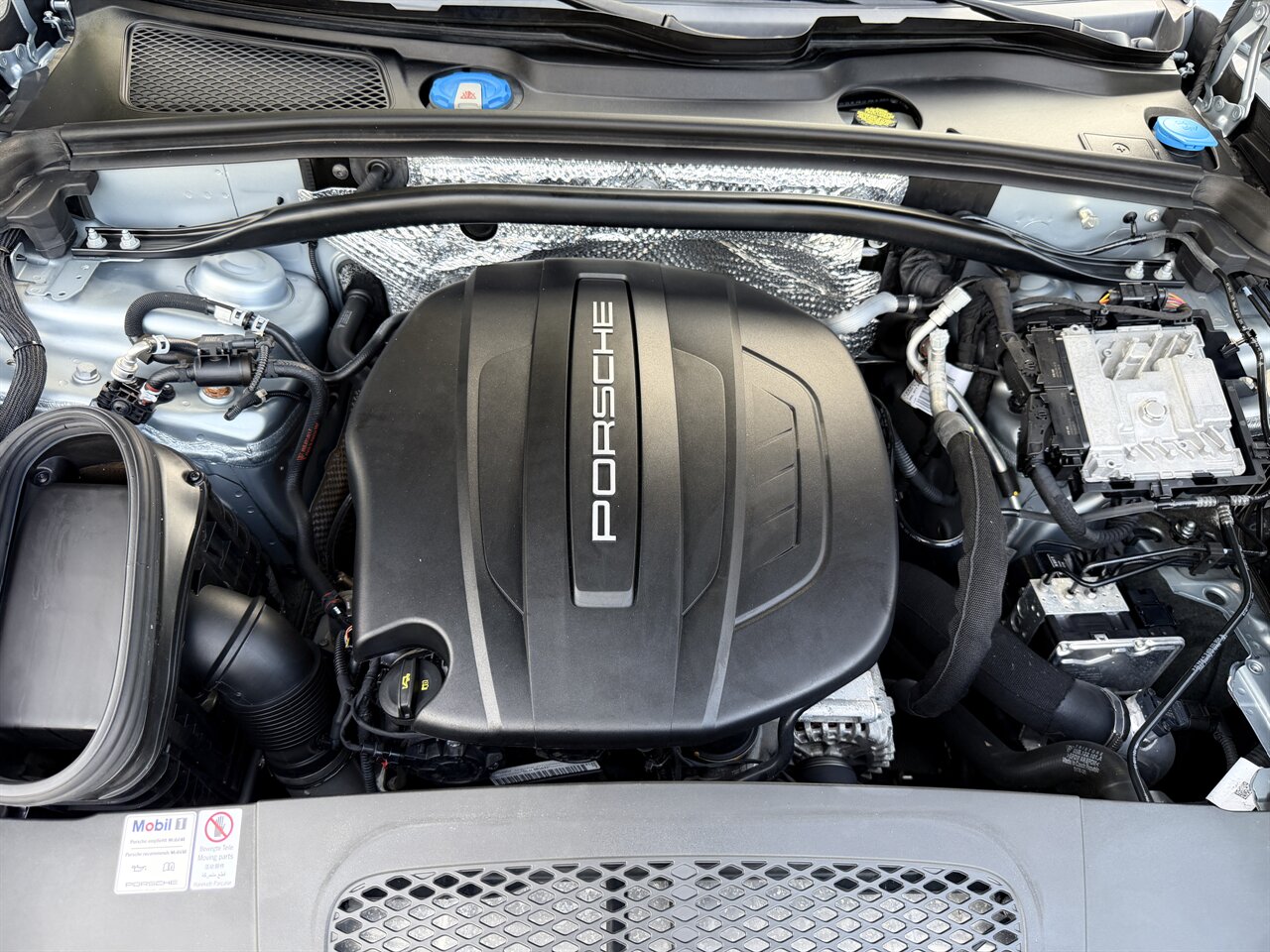 2020 Porsche Macan - Photo 19 - West Palm Beach, FL 33409