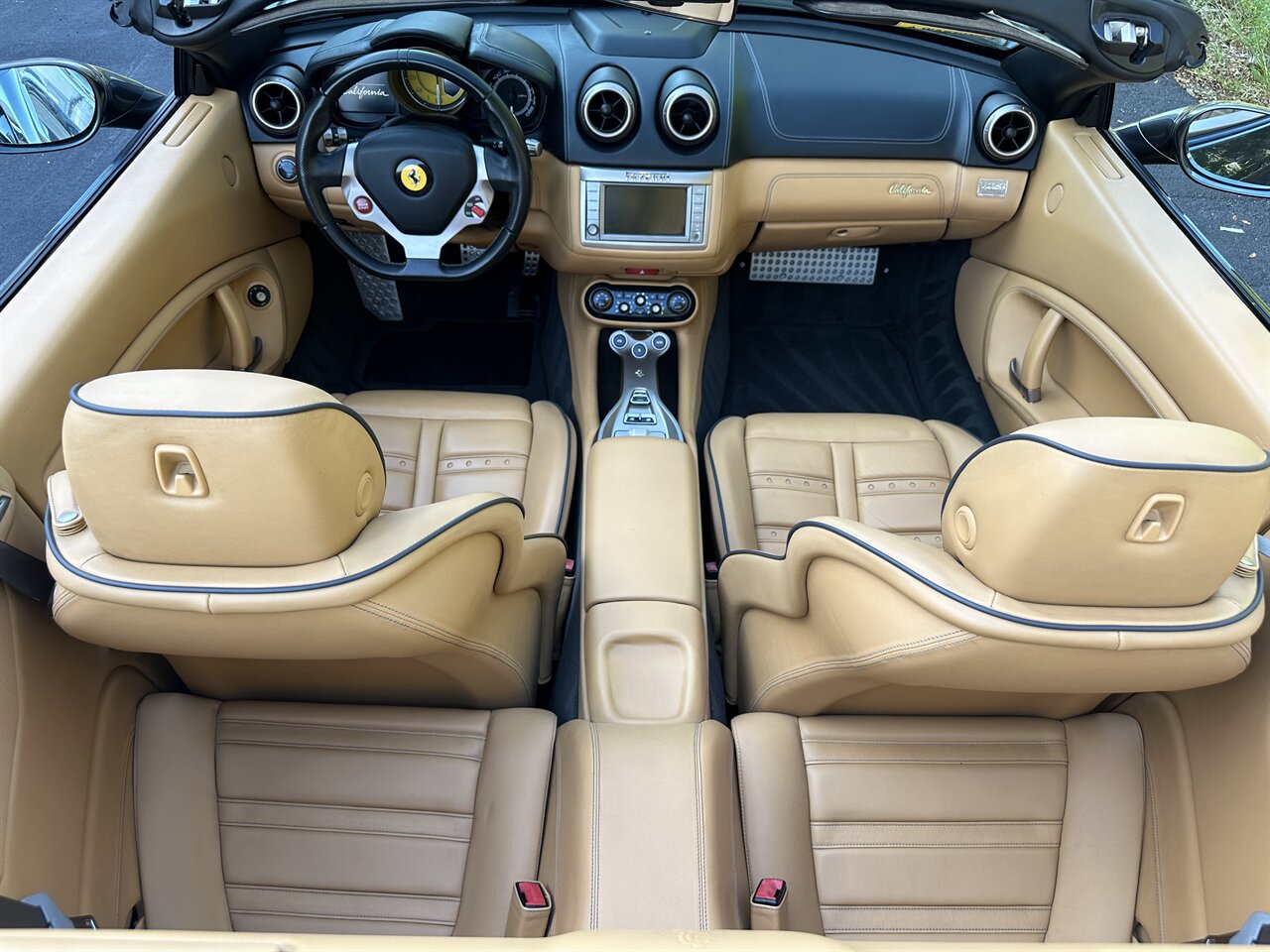 2010 Ferrari California   - Photo 35 - West Palm Beach, FL 33409