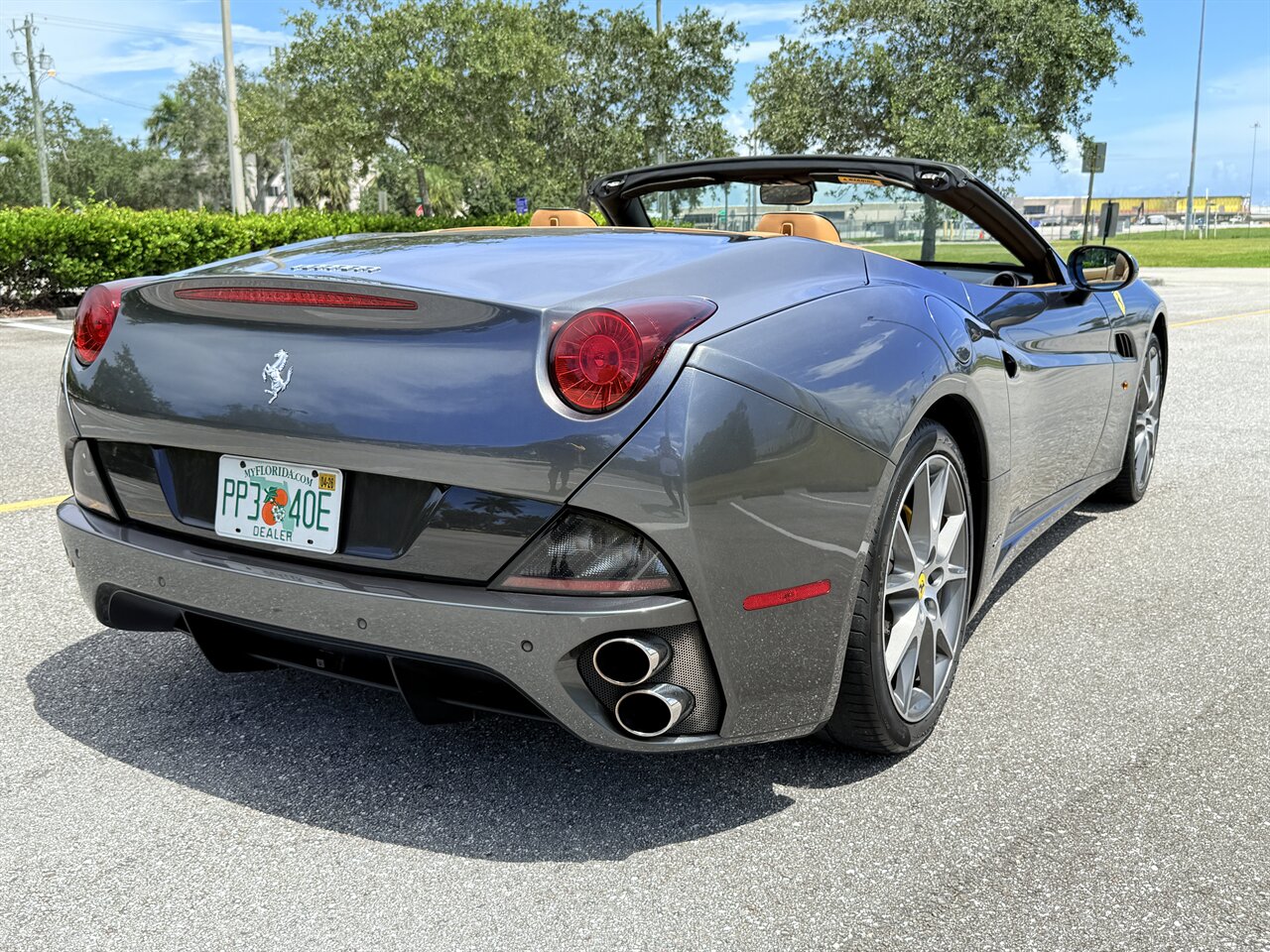 2010 Ferrari California   - Photo 28 - West Palm Beach, FL 33409
