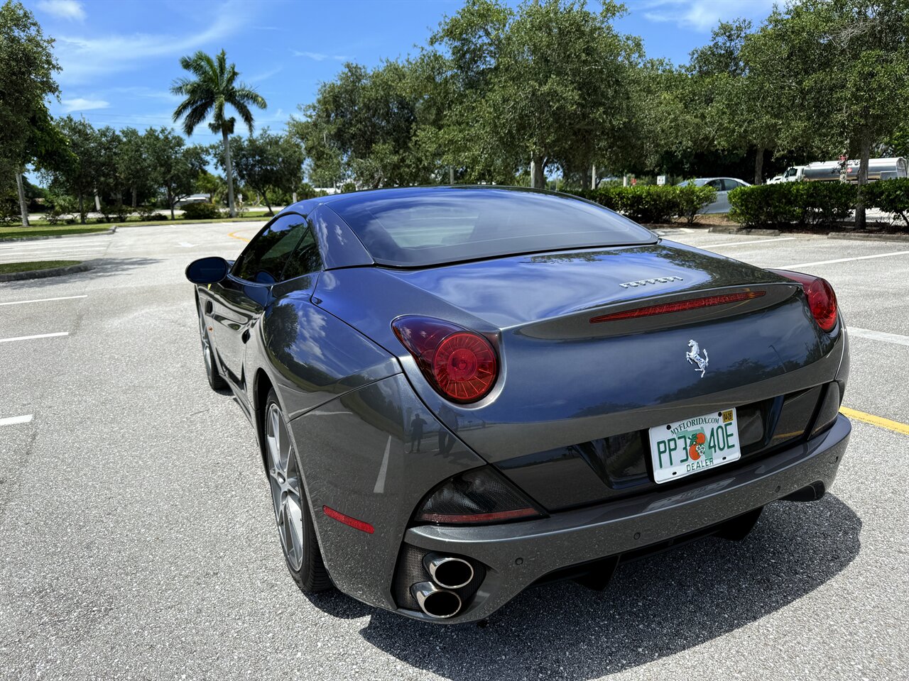 2010 Ferrari California   - Photo 19 - West Palm Beach, FL 33409