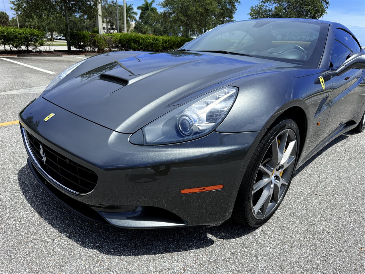 2010 Ferrari California   - Photo 24 - West Palm Beach, FL 33409