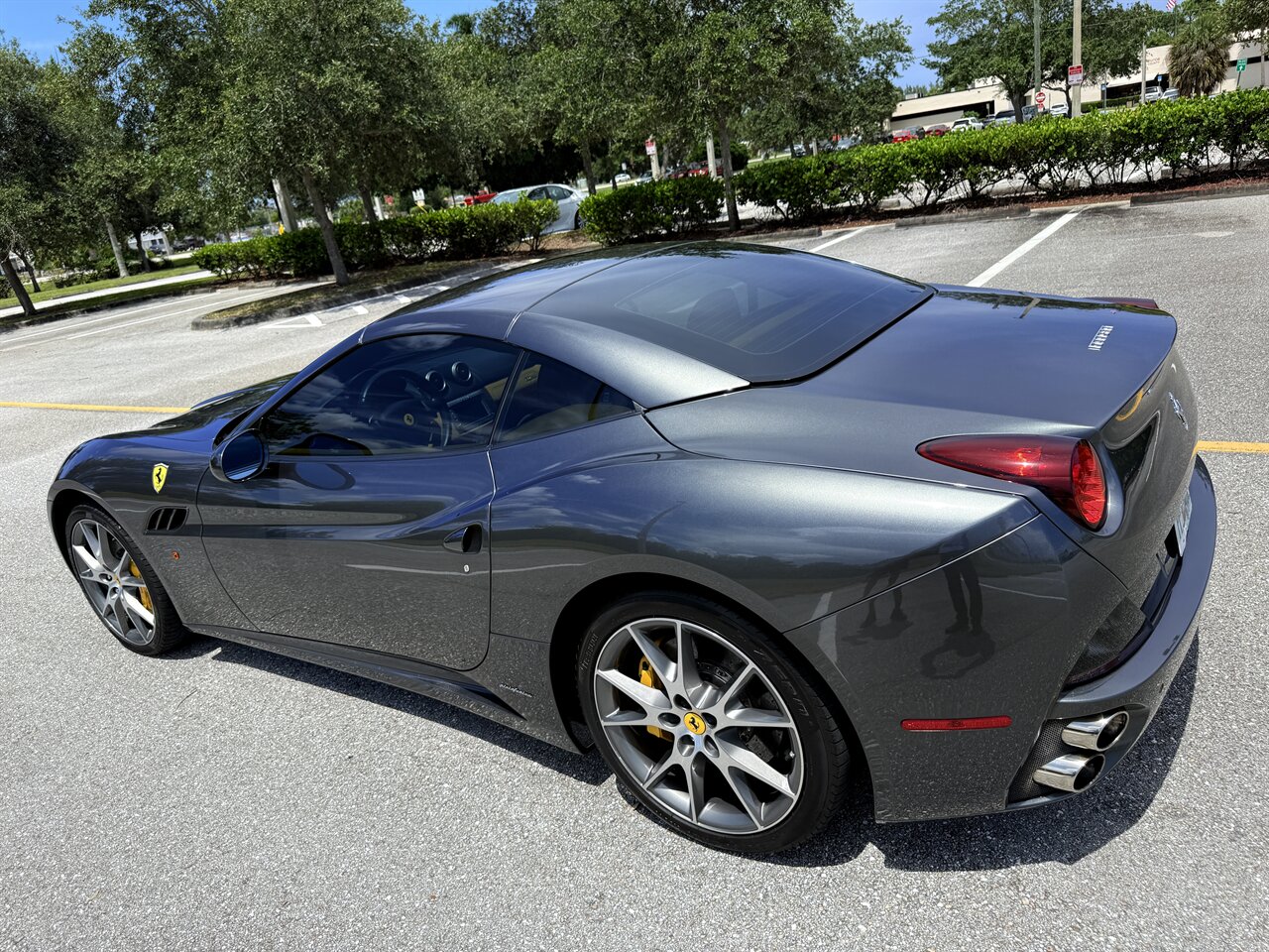 2010 Ferrari California   - Photo 22 - West Palm Beach, FL 33409