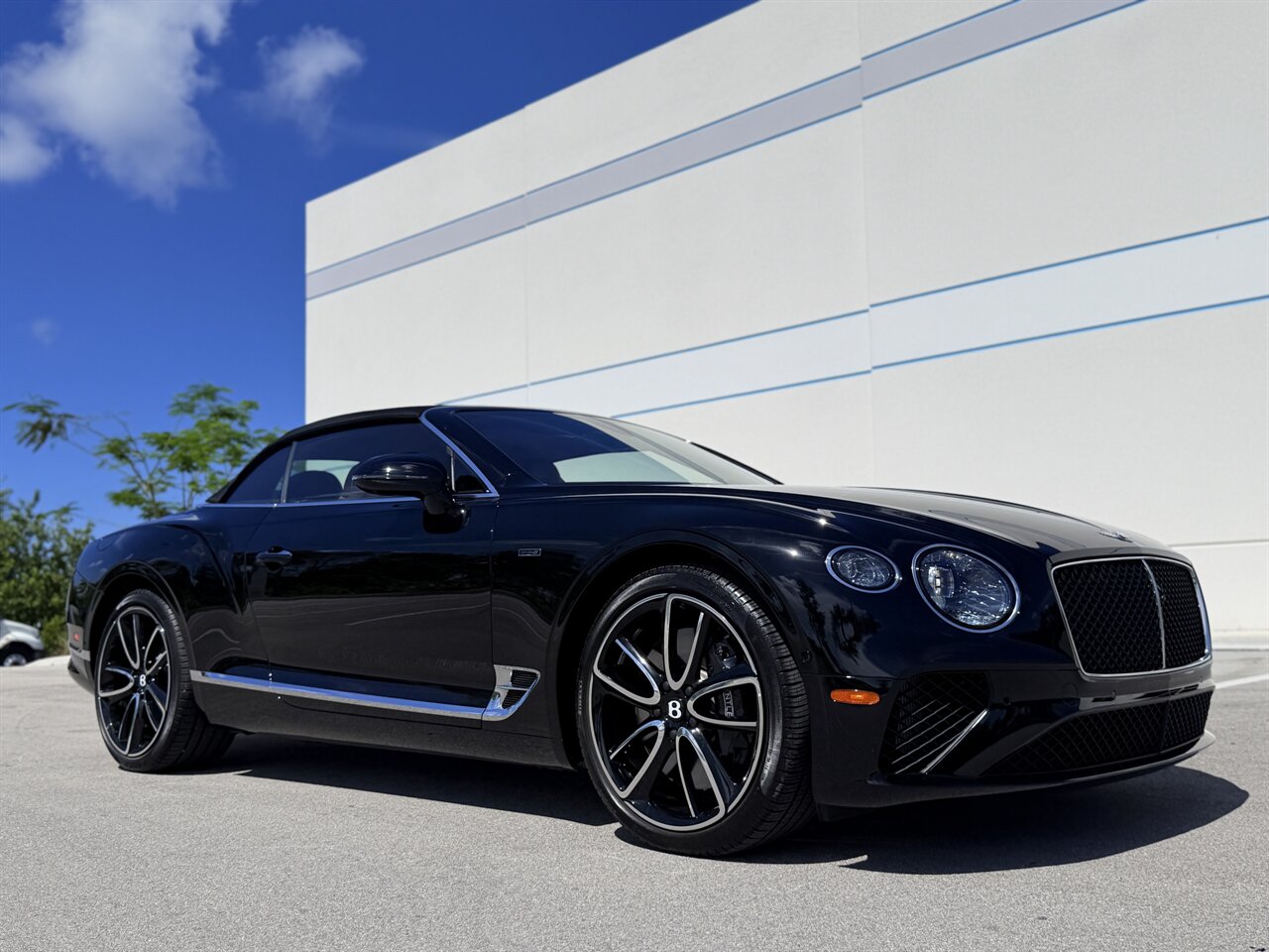 2024 Bentley Continental GTC Edition 8   - Photo 4 - West Palm Beach, FL 33409