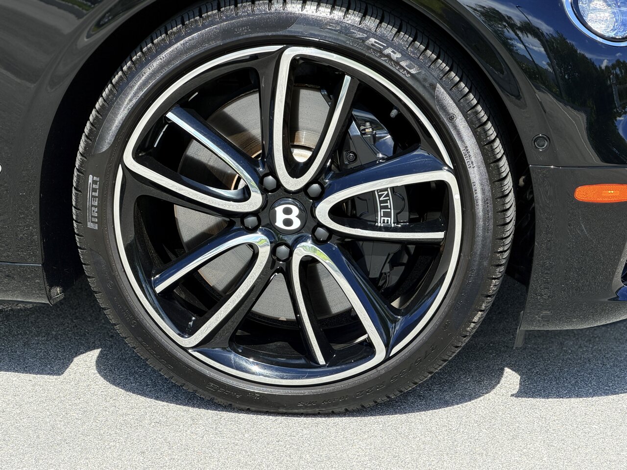 2024 Bentley Continental GTC Edition 8   - Photo 12 - West Palm Beach, FL 33409