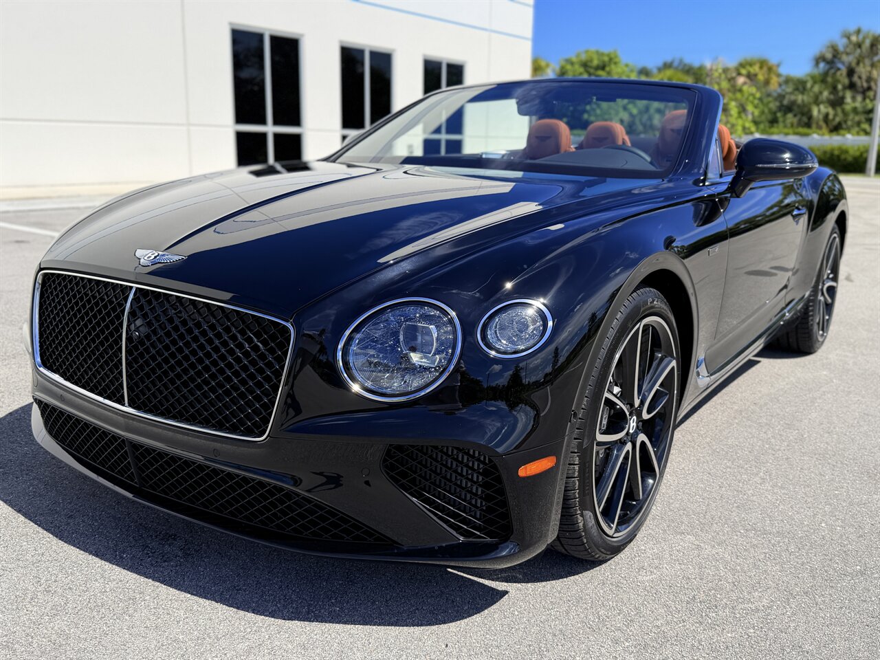 2024 Bentley Continental GTC Edition 8   - Photo 11 - West Palm Beach, FL 33409