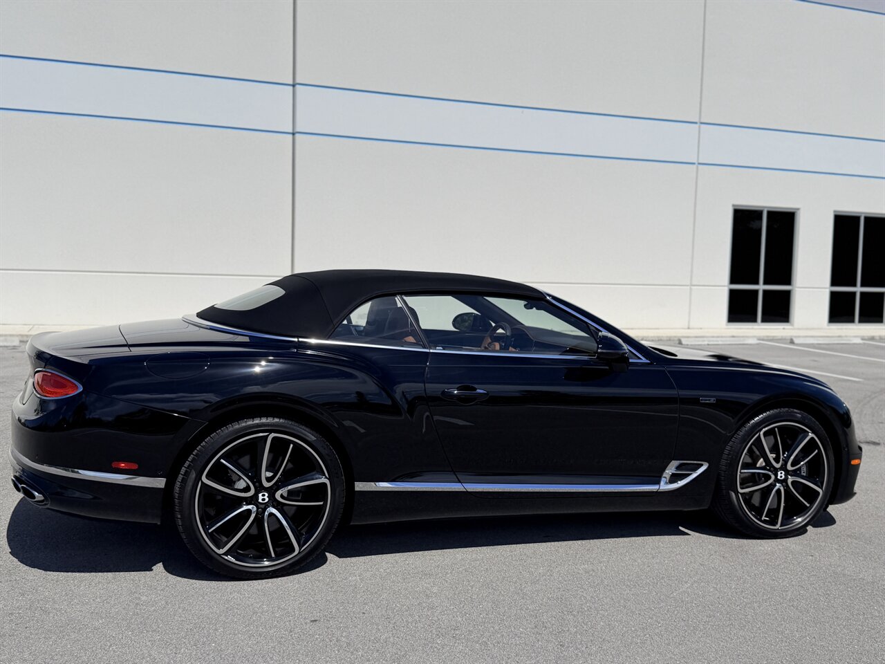 2024 Bentley Continental GTC Edition 8   - Photo 16 - West Palm Beach, FL 33409