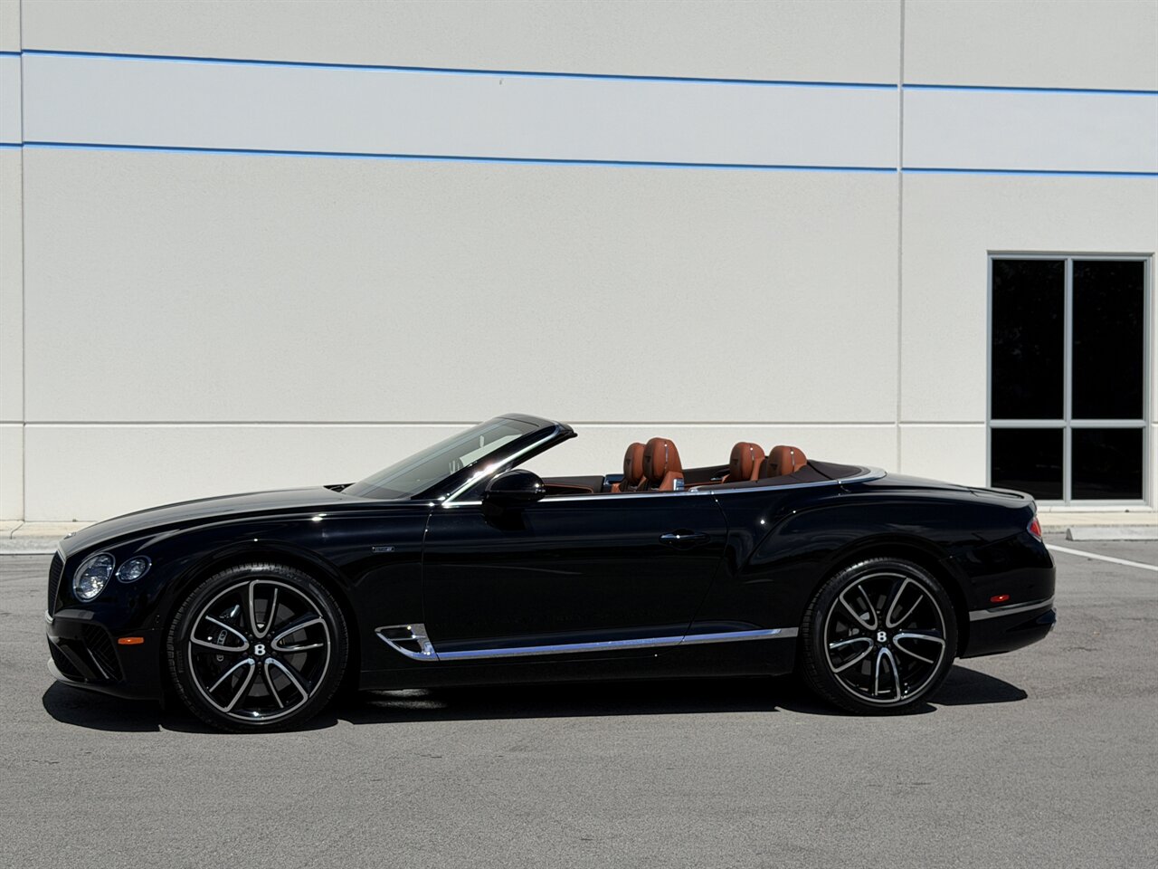 2024 Bentley Continental GTC Edition 8   - Photo 27 - West Palm Beach, FL 33409