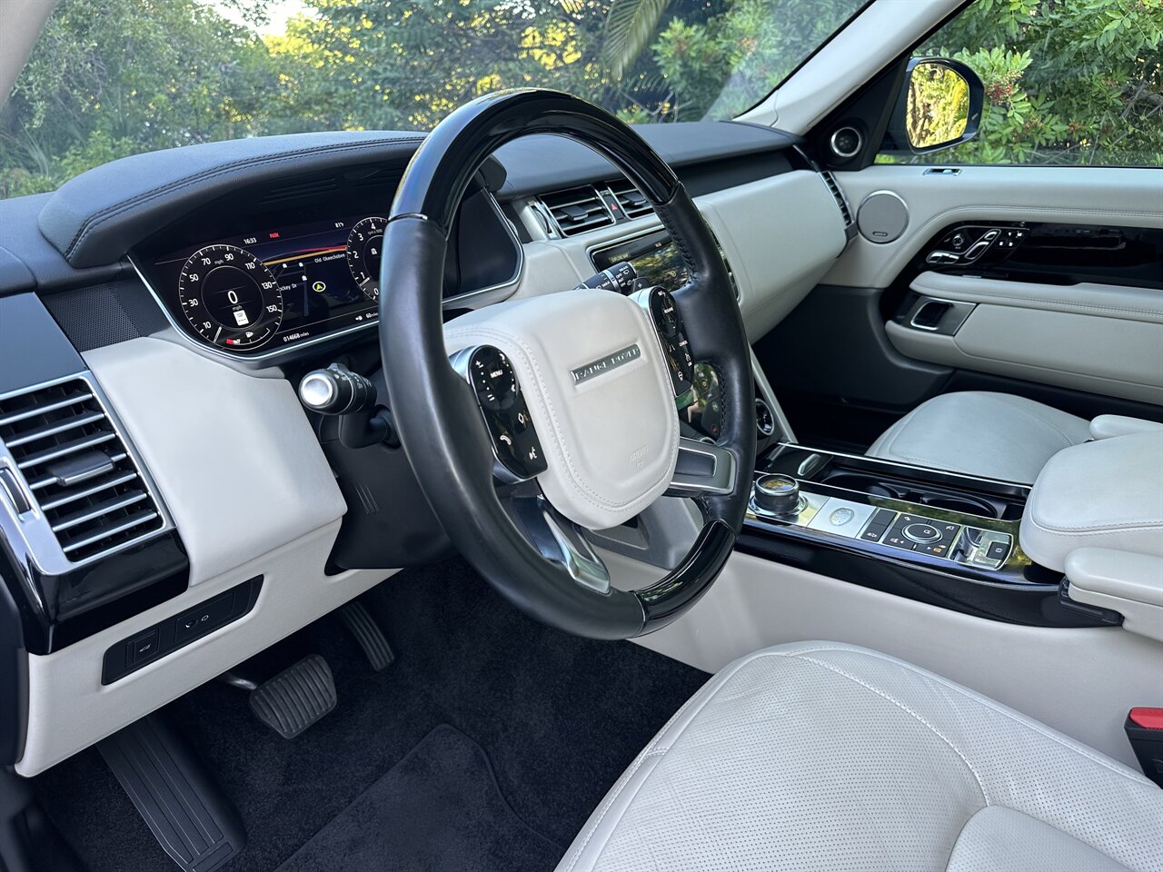 2018 Land Rover Range Rover HSE   - Photo 8 - West Palm Beach, FL 33409