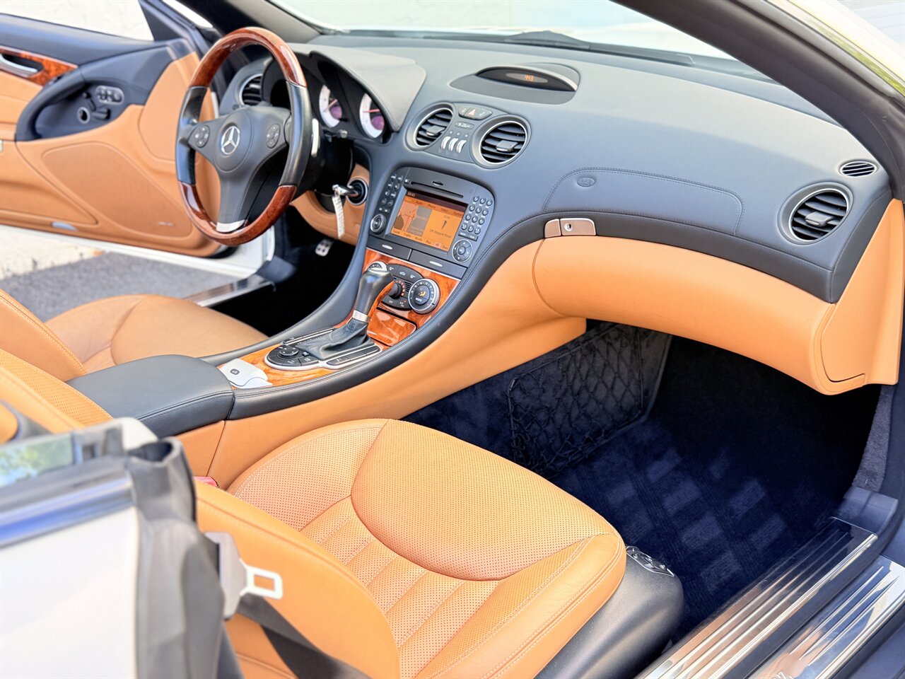 2011 Mercedes-Benz SL 550 - Photo 28 - West Palm Beach, FL 33409