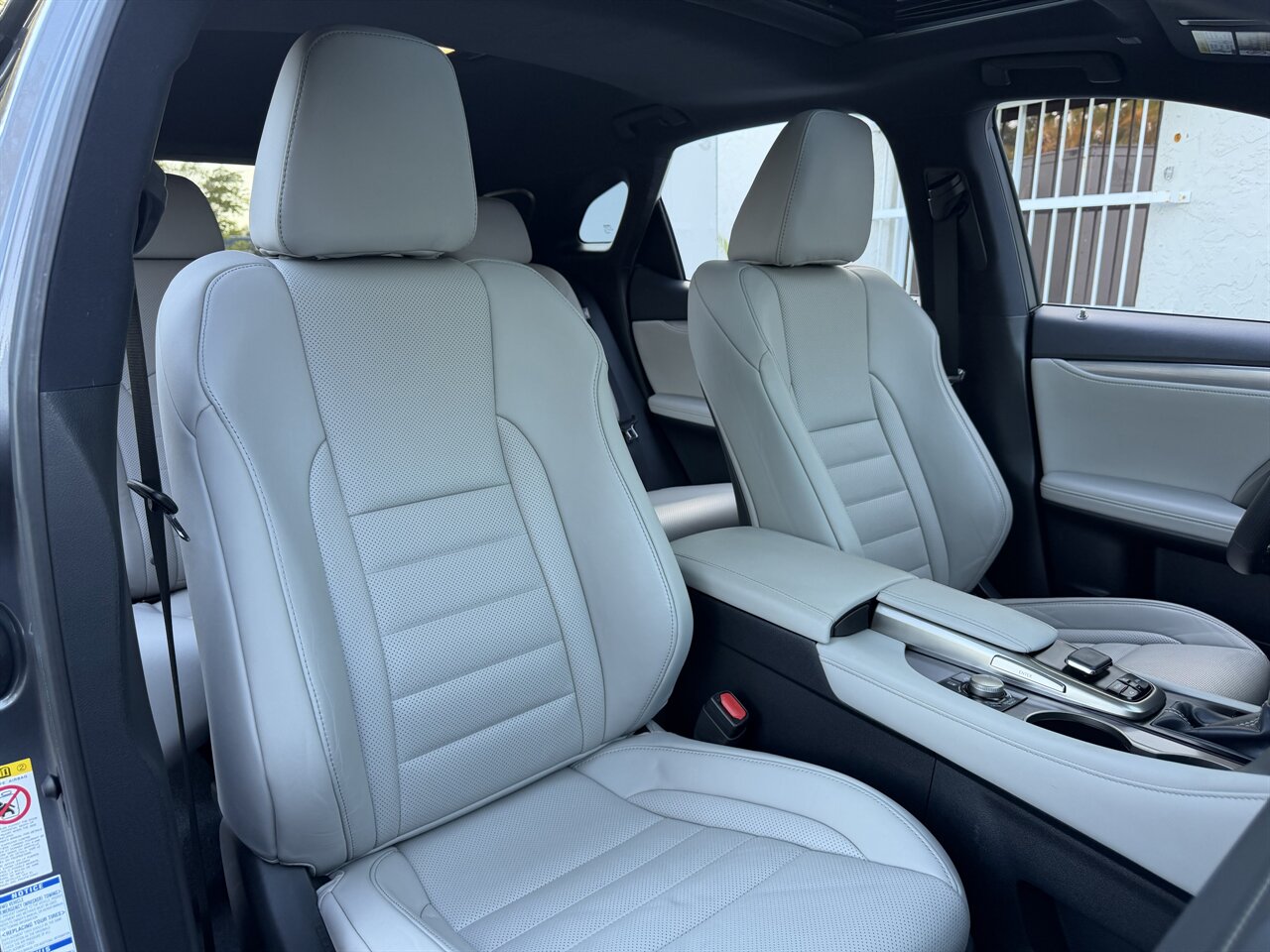 2019 Lexus RX 450h F SPORT   - Photo 20 - West Palm Beach, FL 33409