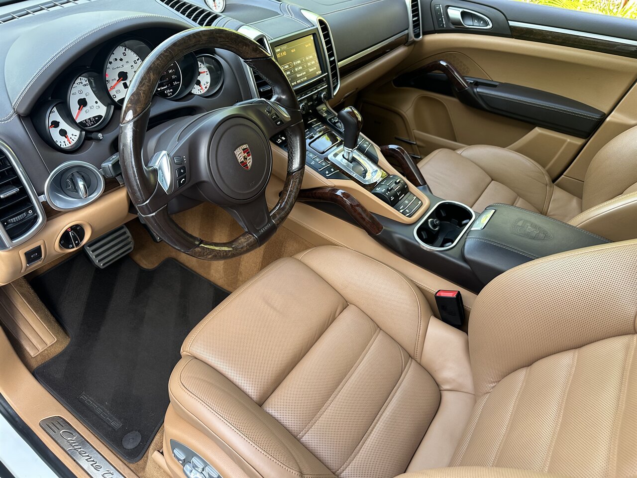 2014 Porsche Cayenne Turbo S - Photo 34 - West Palm Beach, FL 33409