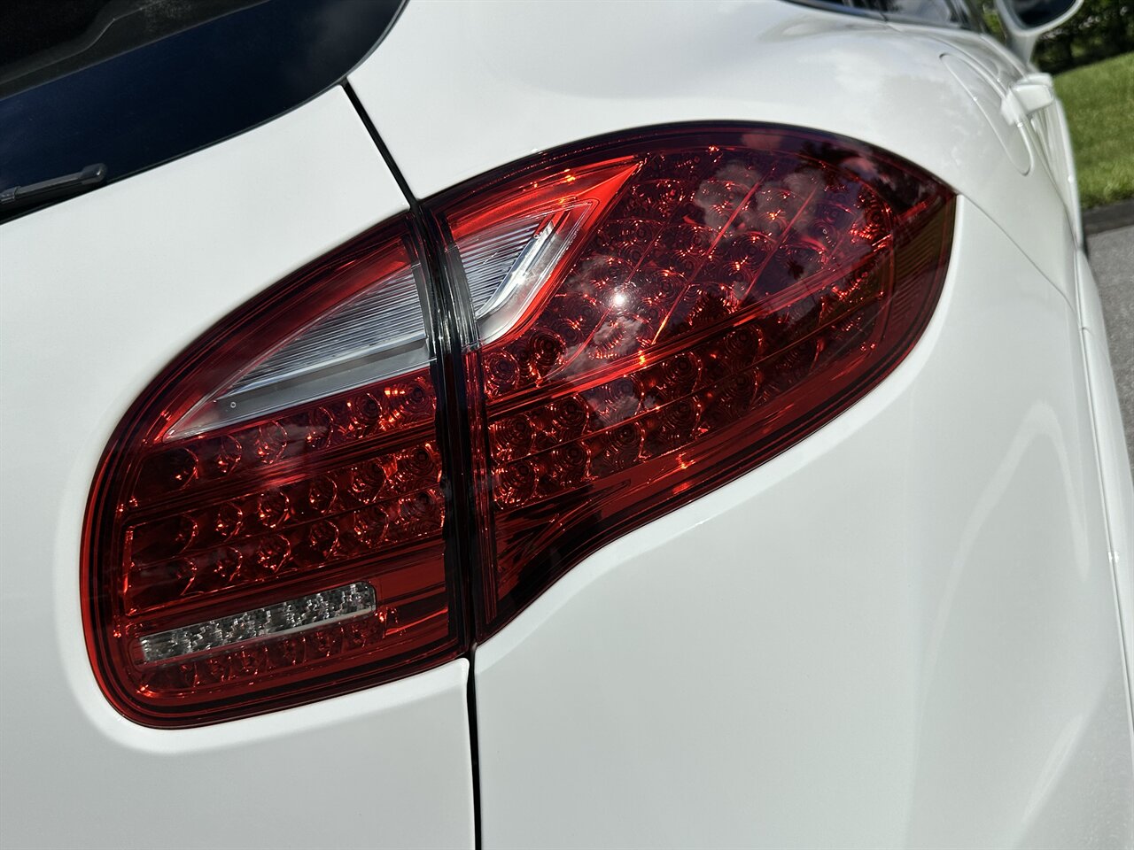 2014 Porsche Cayenne Turbo S - Photo 27 - West Palm Beach, FL 33409