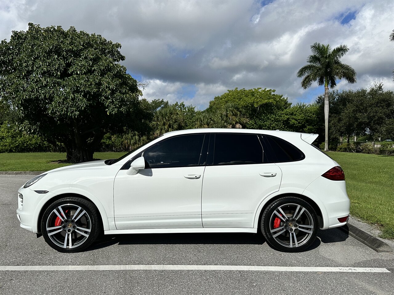 2014 Porsche Cayenne Turbo S - Photo 26 - West Palm Beach, FL 33409