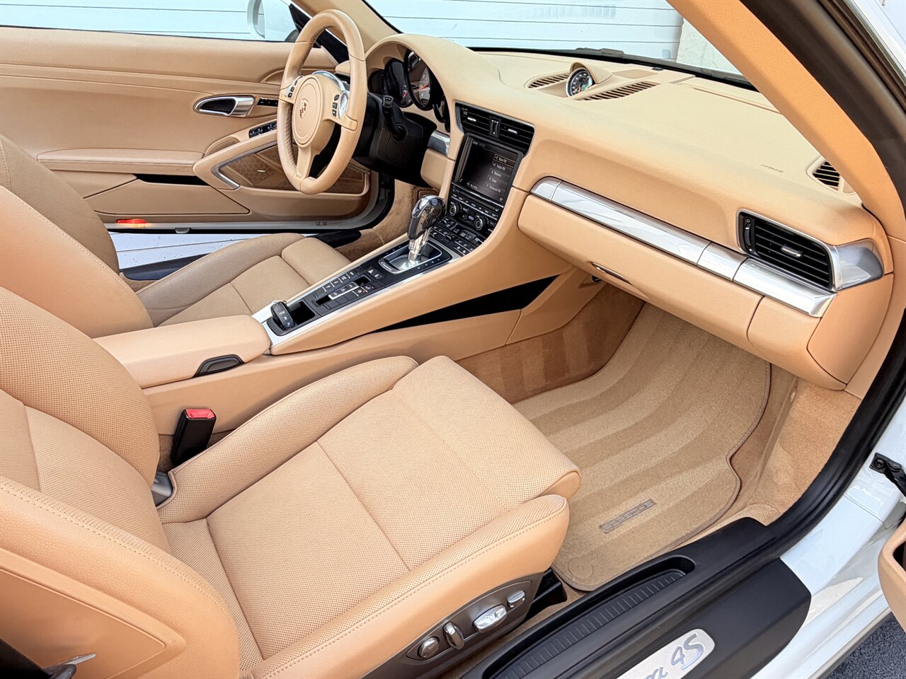 2013 Porsche 911 Carrera 4S Cabriolet   - Photo 6 - West Palm Beach, FL 33409