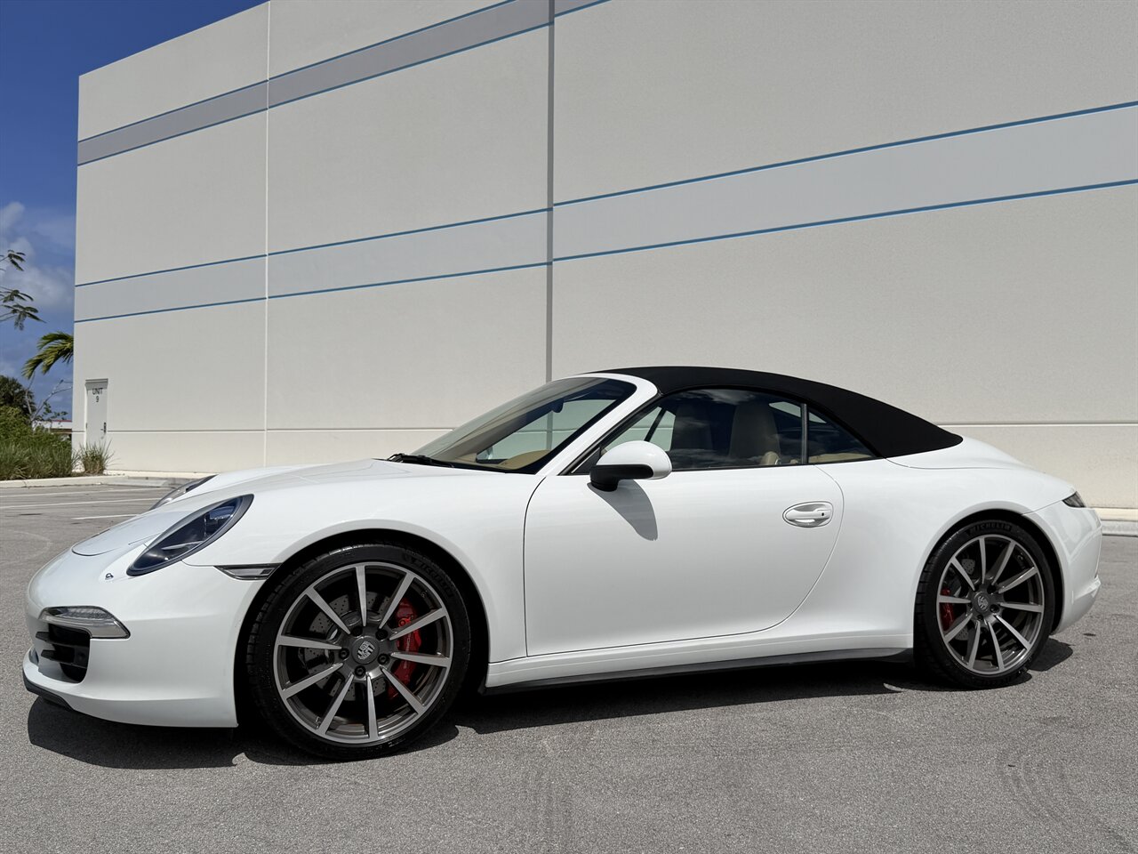 2013 Porsche 911 Carrera 4S Cabriolet   - Photo 5 - West Palm Beach, FL 33409