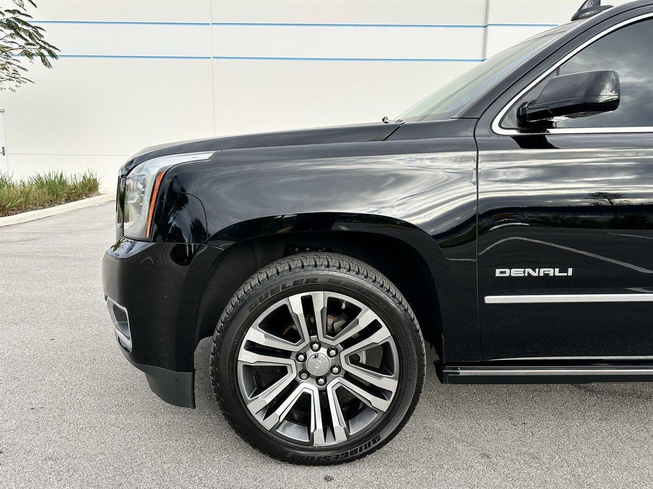 2019 GMC Yukon XL Denali   - Photo 32 - West Palm Beach, FL 33409