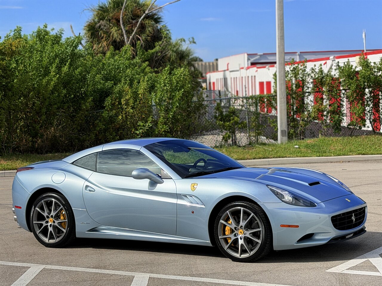2013 Ferrari California   - Photo 40 - West Palm Beach, FL 33409