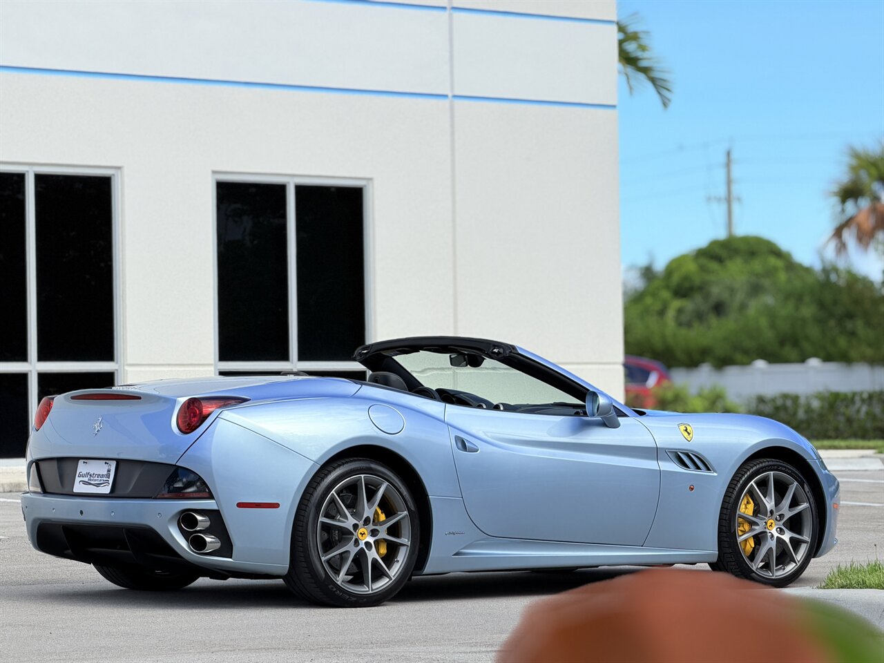 2013 Ferrari California   - Photo 3 - West Palm Beach, FL 33409