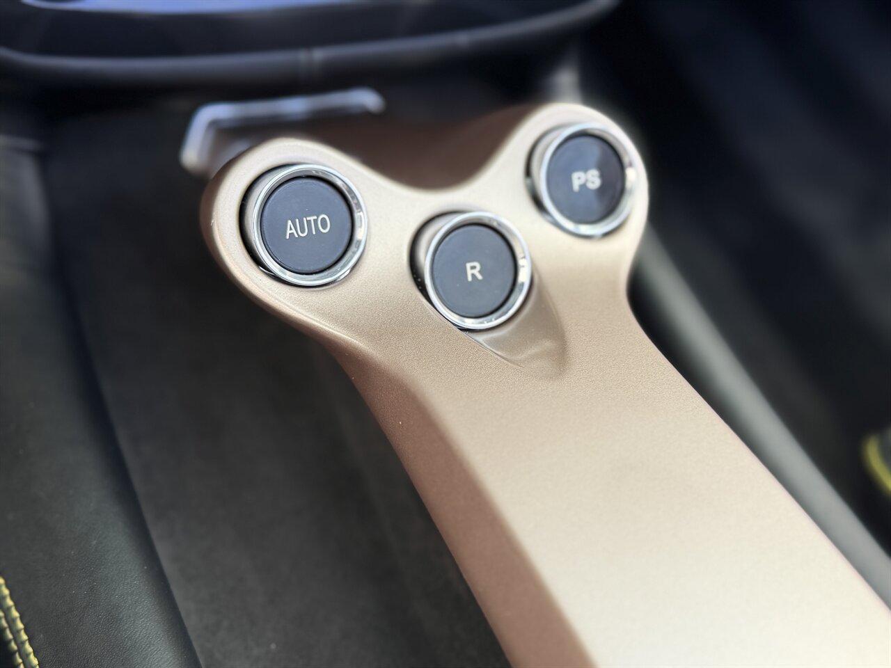 2013 Ferrari California   - Photo 23 - West Palm Beach, FL 33409