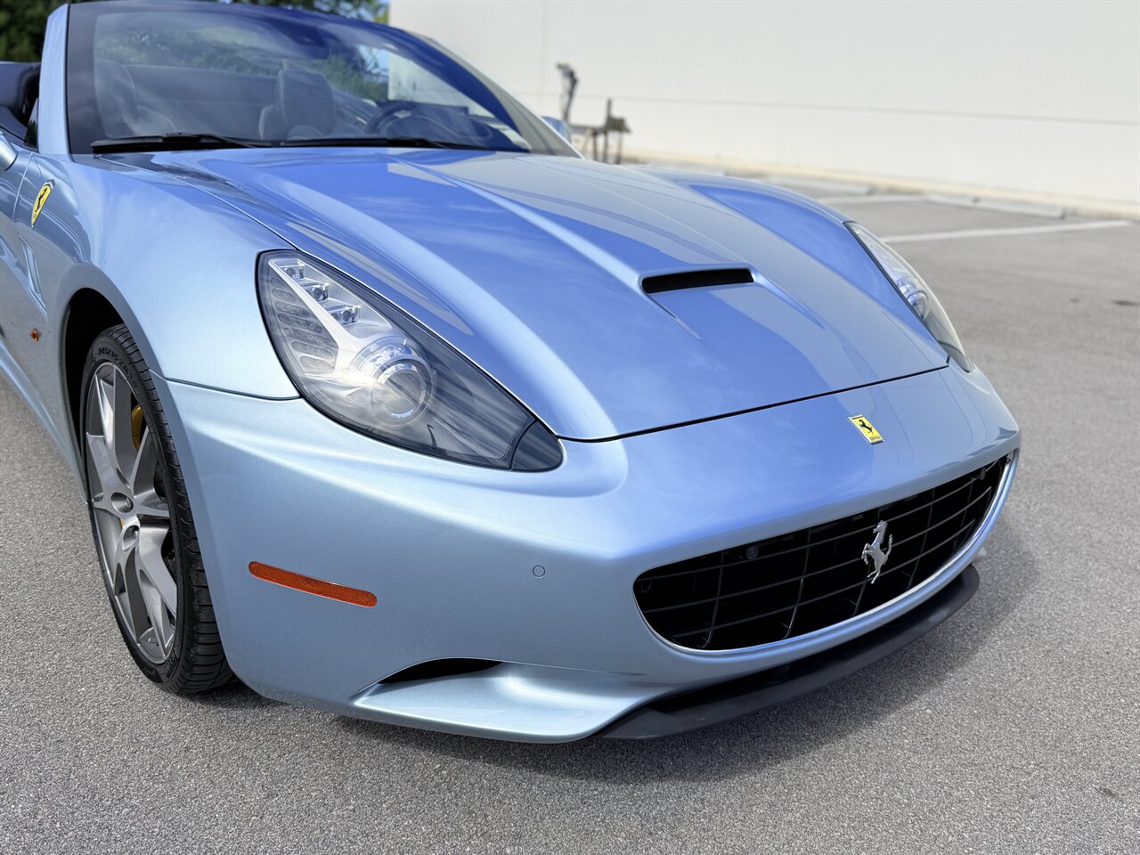 2013 Ferrari California   - Photo 35 - West Palm Beach, FL 33409