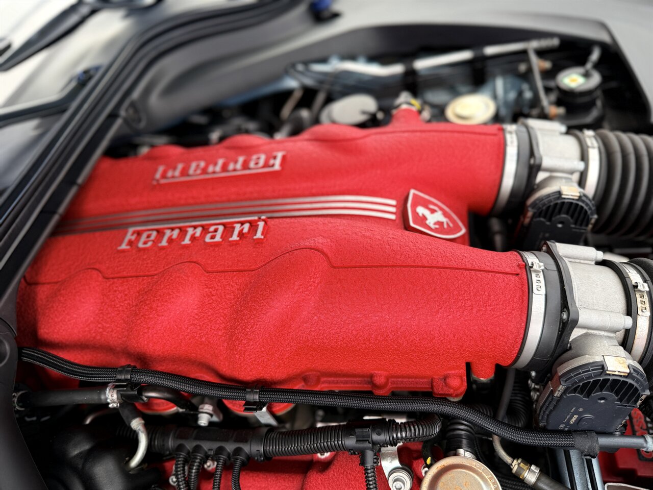 2013 Ferrari California   - Photo 30 - West Palm Beach, FL 33409