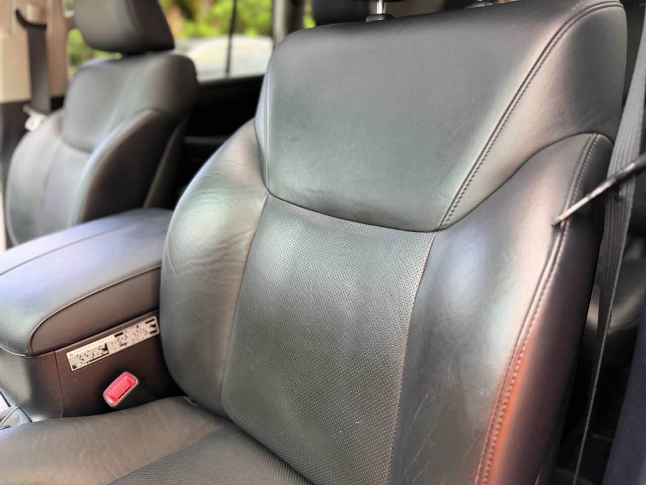 2015 Lexus LX 570   - Photo 30 - West Palm Beach, FL 33409