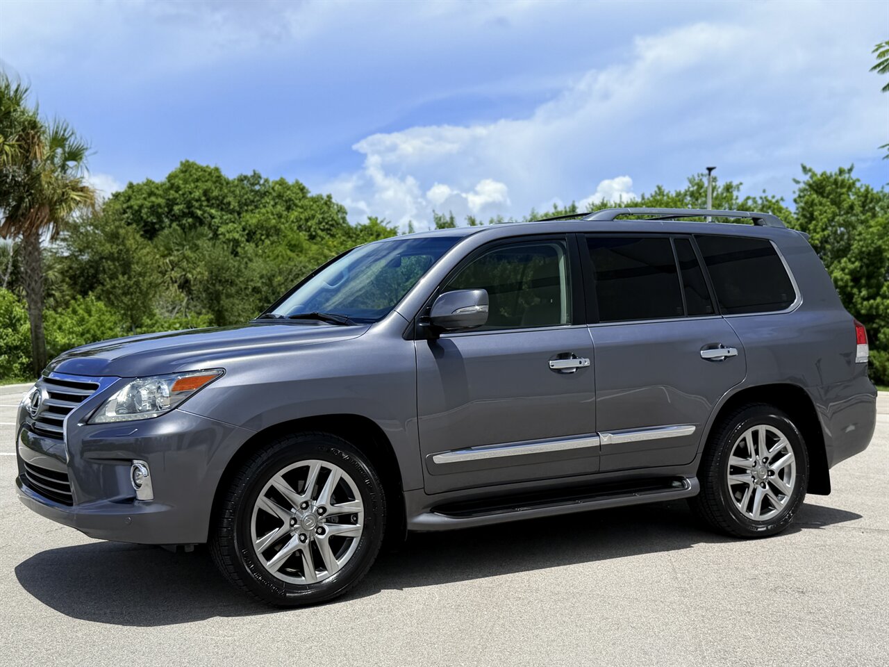 2015 Lexus LX 570   - Photo 2 - West Palm Beach, FL 33409