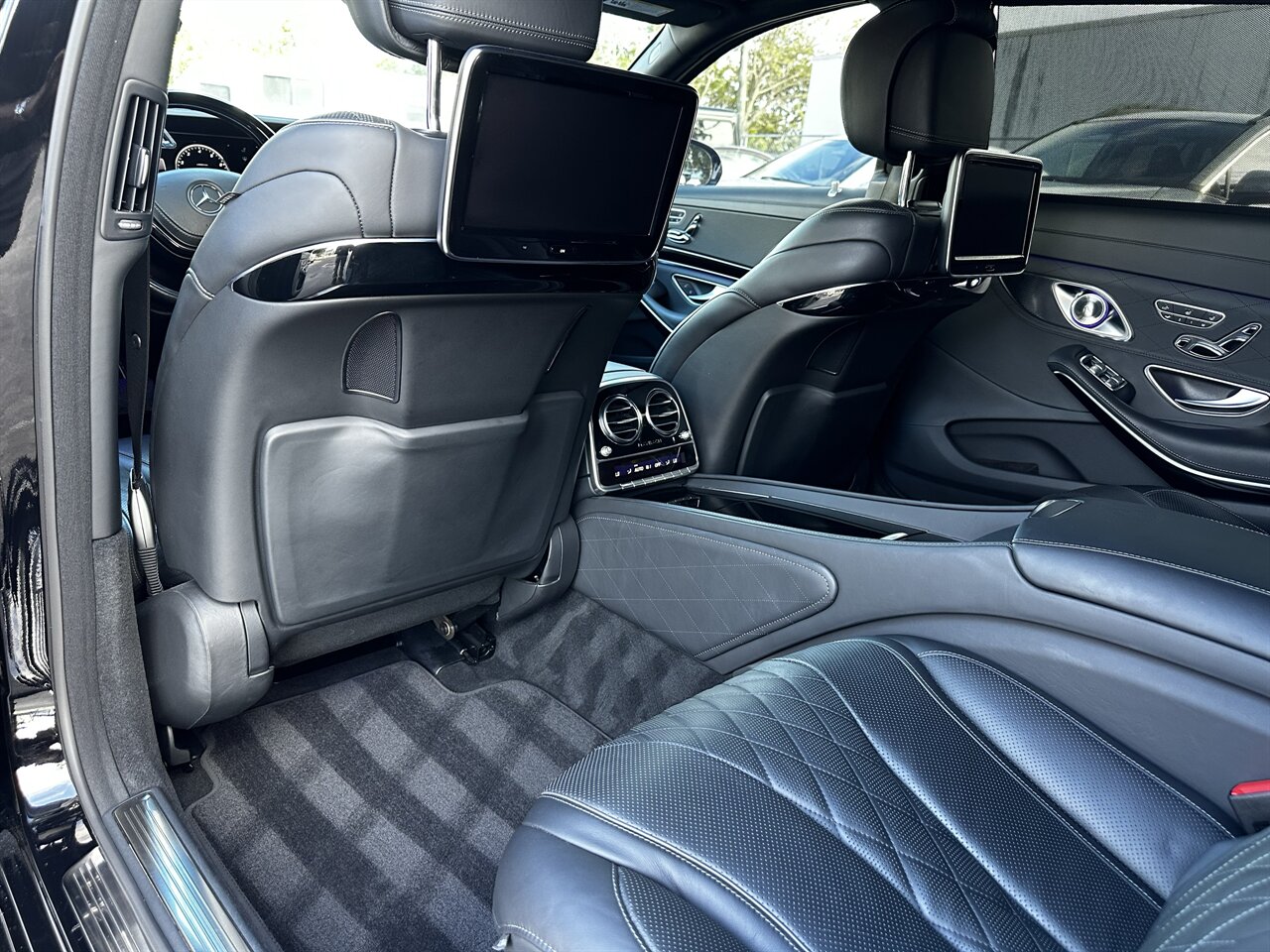 2016 Mercedes-Benz Mercedes-Maybach S 600   - Photo 20 - West Palm Beach, FL 33409