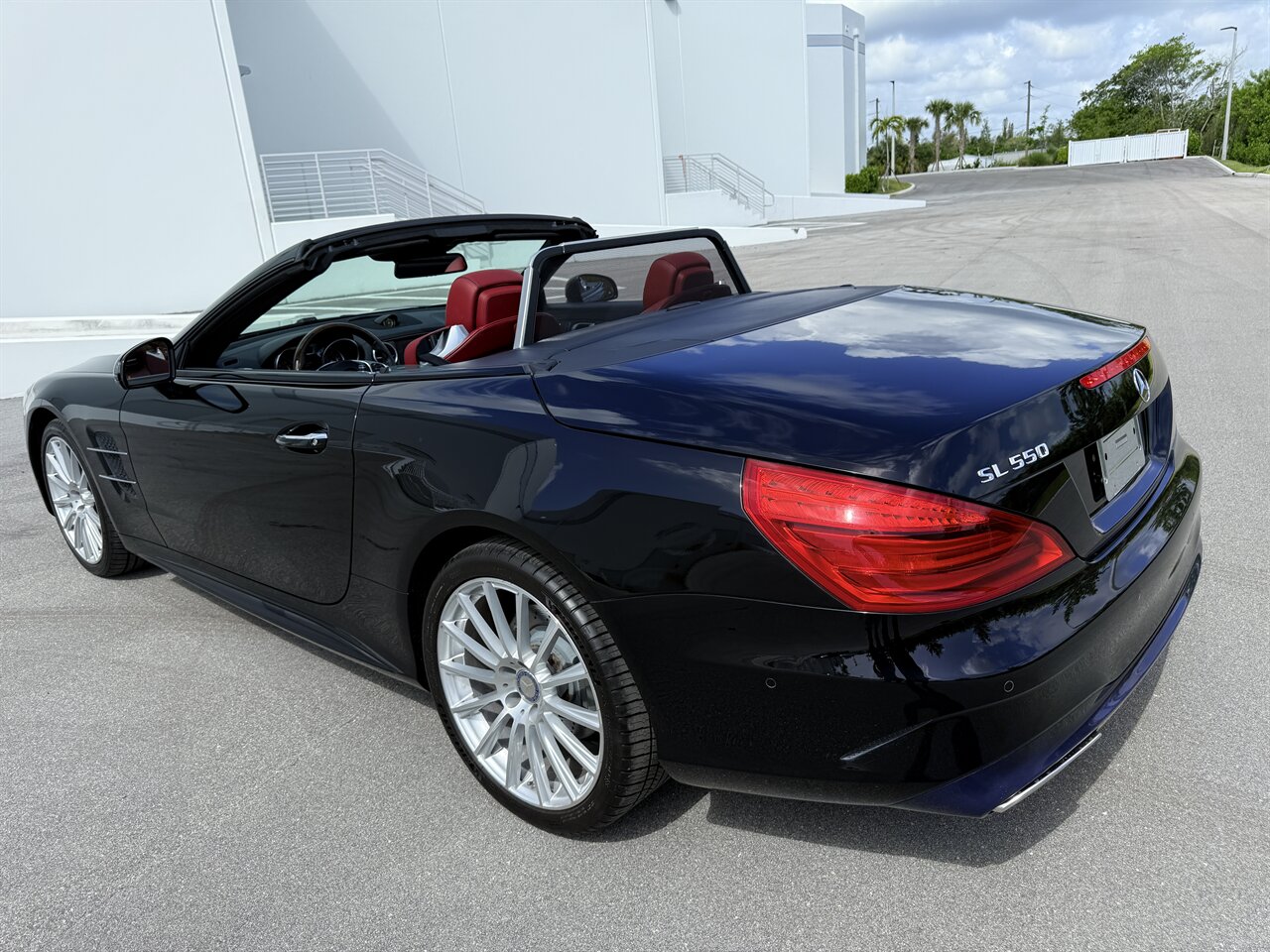 2017 Mercedes-Benz SL 550   - Photo 43 - West Palm Beach, FL 33409