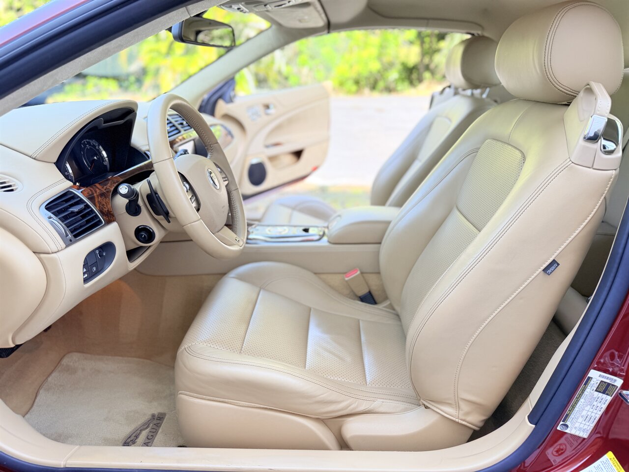 2010 Jaguar XK XKR Convertible - Photo 13 - West Palm Beach, FL 33409