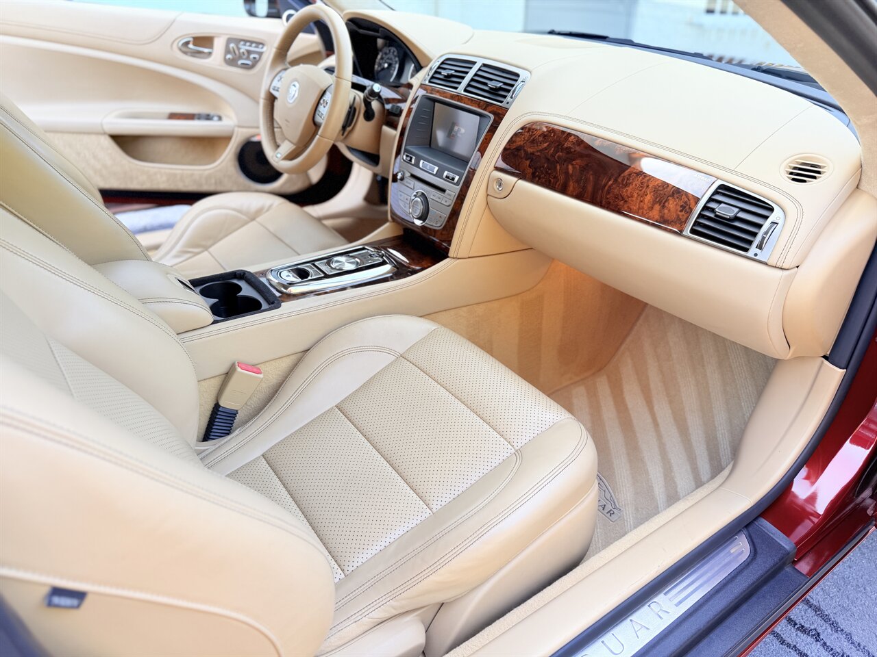 2010 Jaguar XK XKR Convertible - Photo 23 - West Palm Beach, FL 33409