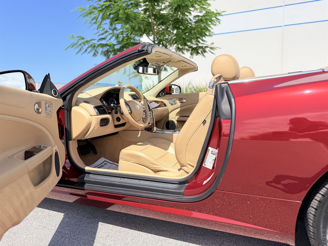 2010 Jaguar XK XKR Convertible - Photo 6 - West Palm Beach, FL 33409