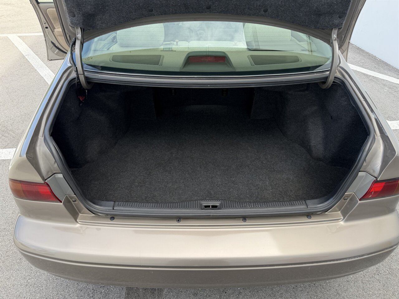 1999 Toyota Camry CE - Photo 31 - Ocoee, FL 34761