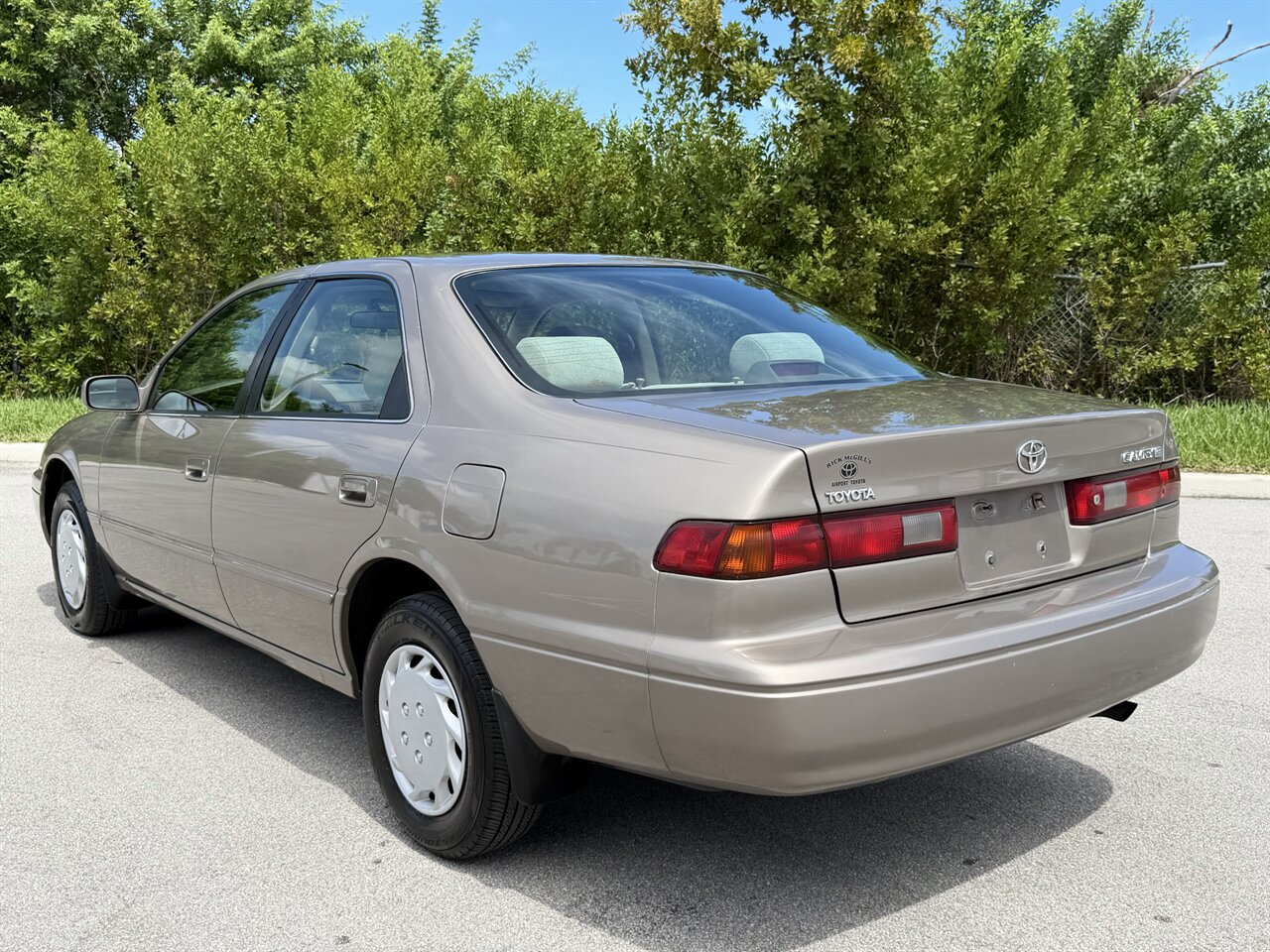 1999 Toyota Camry CE - Photo 11 - Ocoee, FL 34761