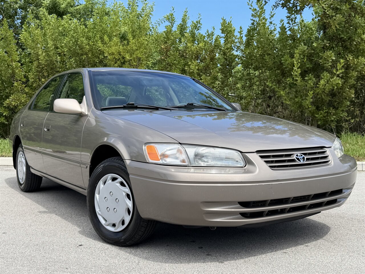 1999 Toyota Camry CE - Photo 2 - Ocoee, FL 34761