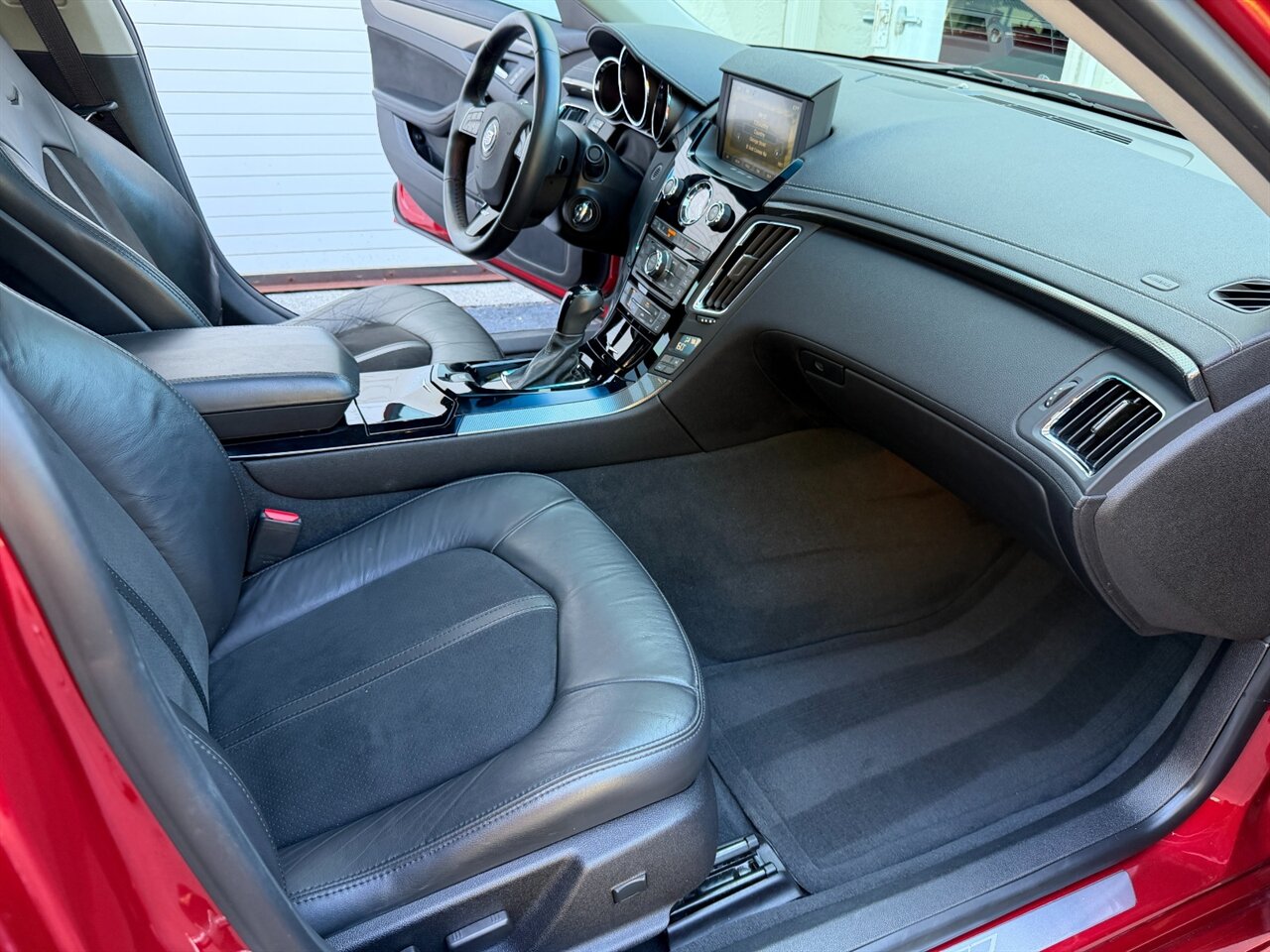 2010 Cadillac CTS-V   - Photo 9 - West Palm Beach, FL 33409