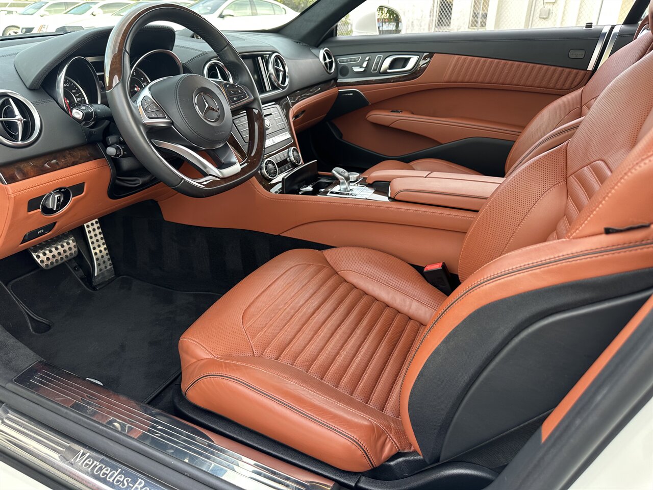 2017 Mercedes-Benz SL 550   - Photo 8 - West Palm Beach, FL 33409