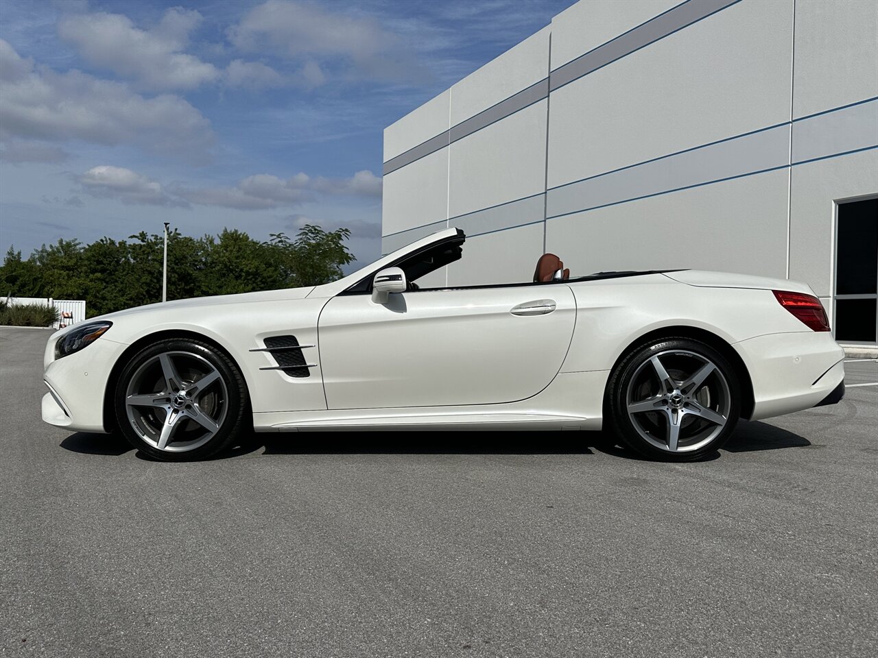 2017 Mercedes-Benz SL 550   - Photo 4 - West Palm Beach, FL 33409